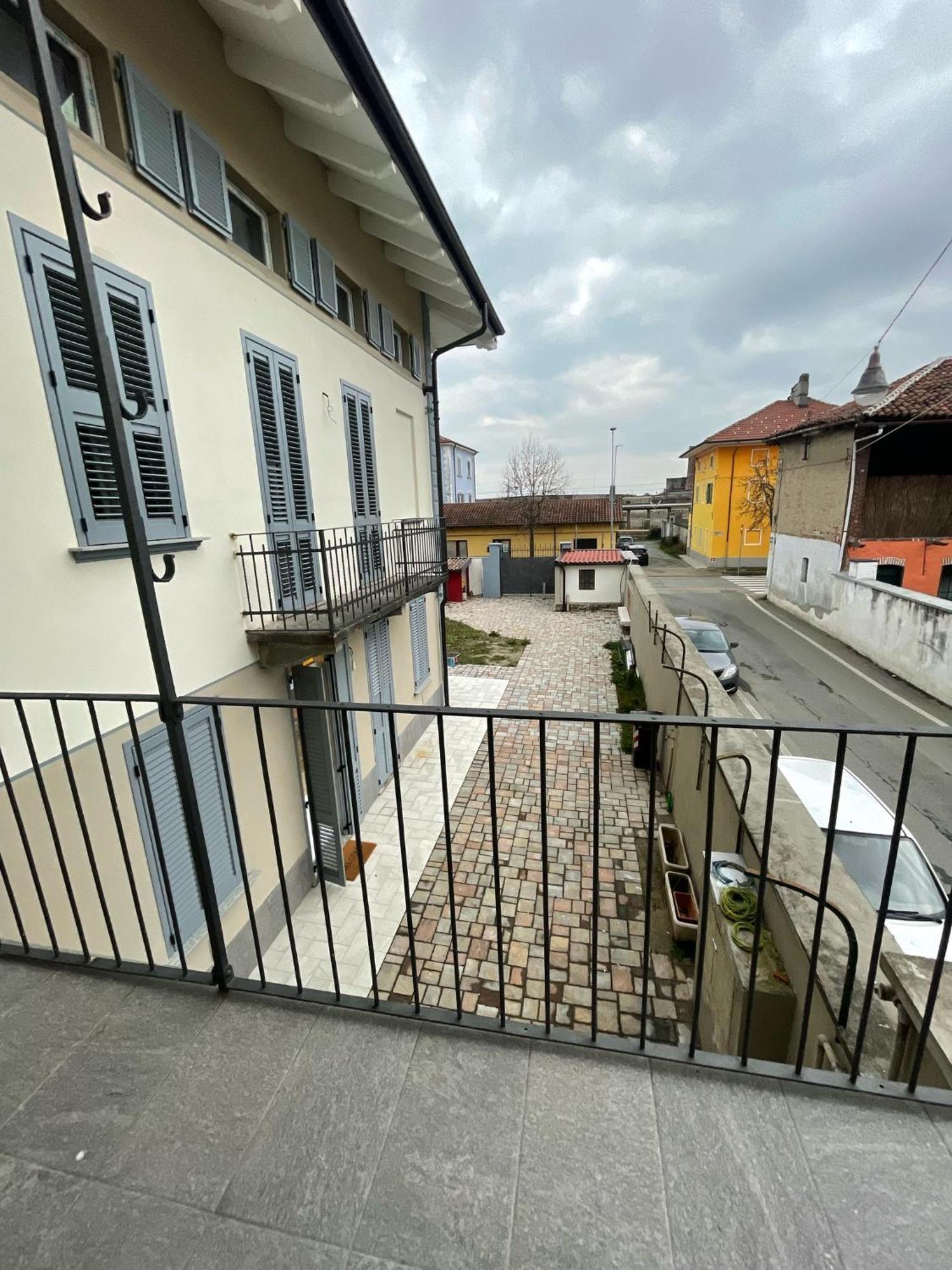 Airport Apartments Camera Orchidea San Maurizio Canavese Exterior foto